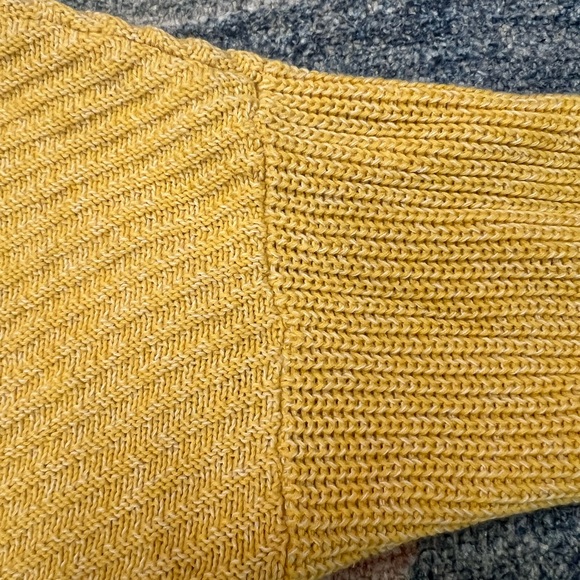Express- Yellow V-Neck Women's Sweater - Picture 3 of 3